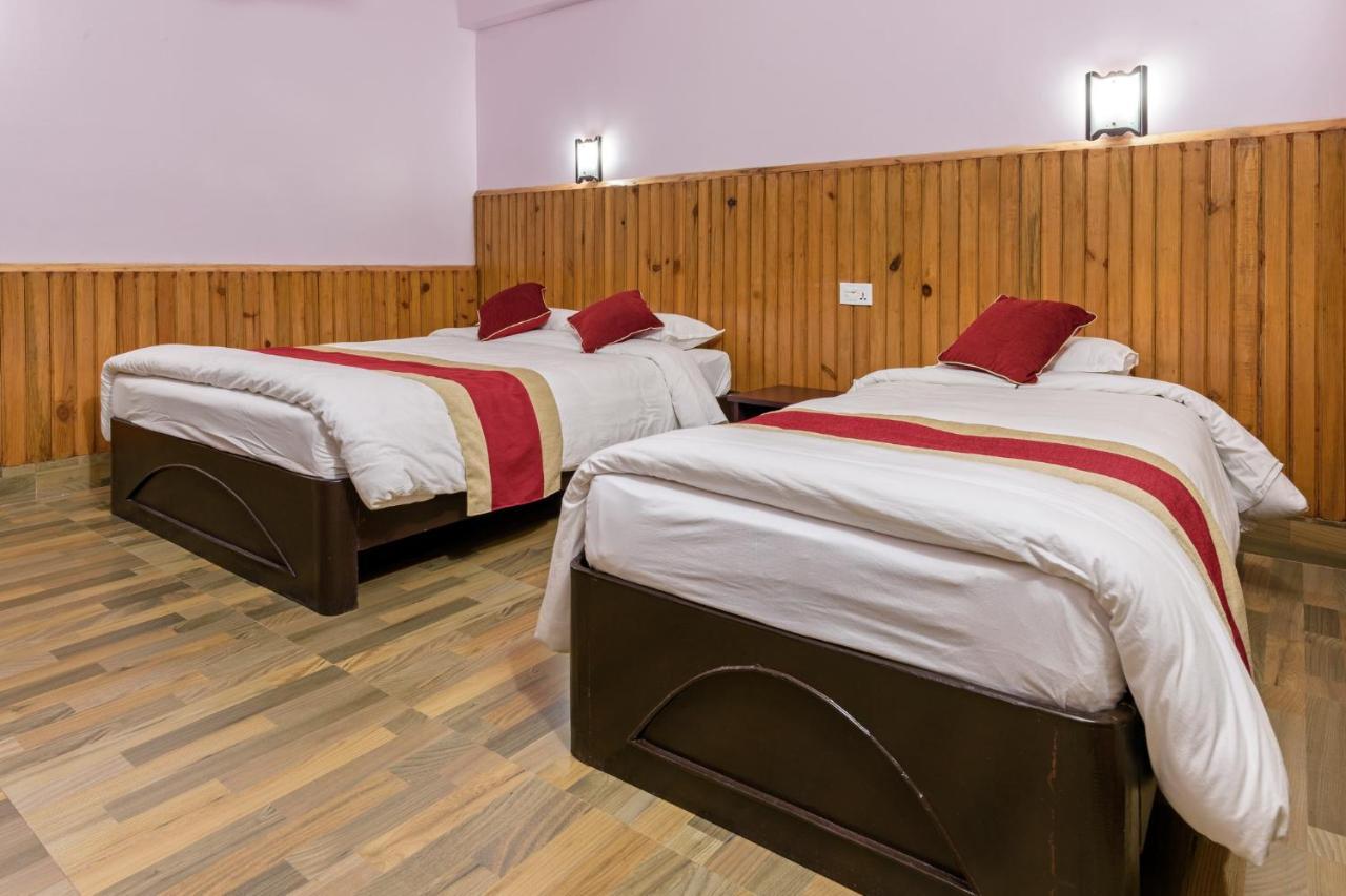 Hotel Monalisa Chitwan Sauraha Zewnętrze zdjęcie